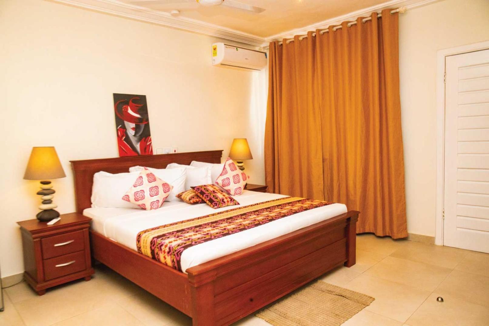 Ocean Green Beach Resort Prampram 外观 照片