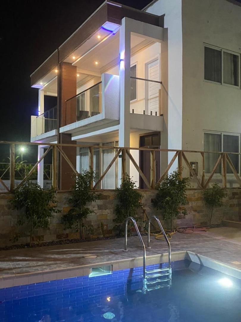 Ocean Green Beach Resort Prampram 外观 照片