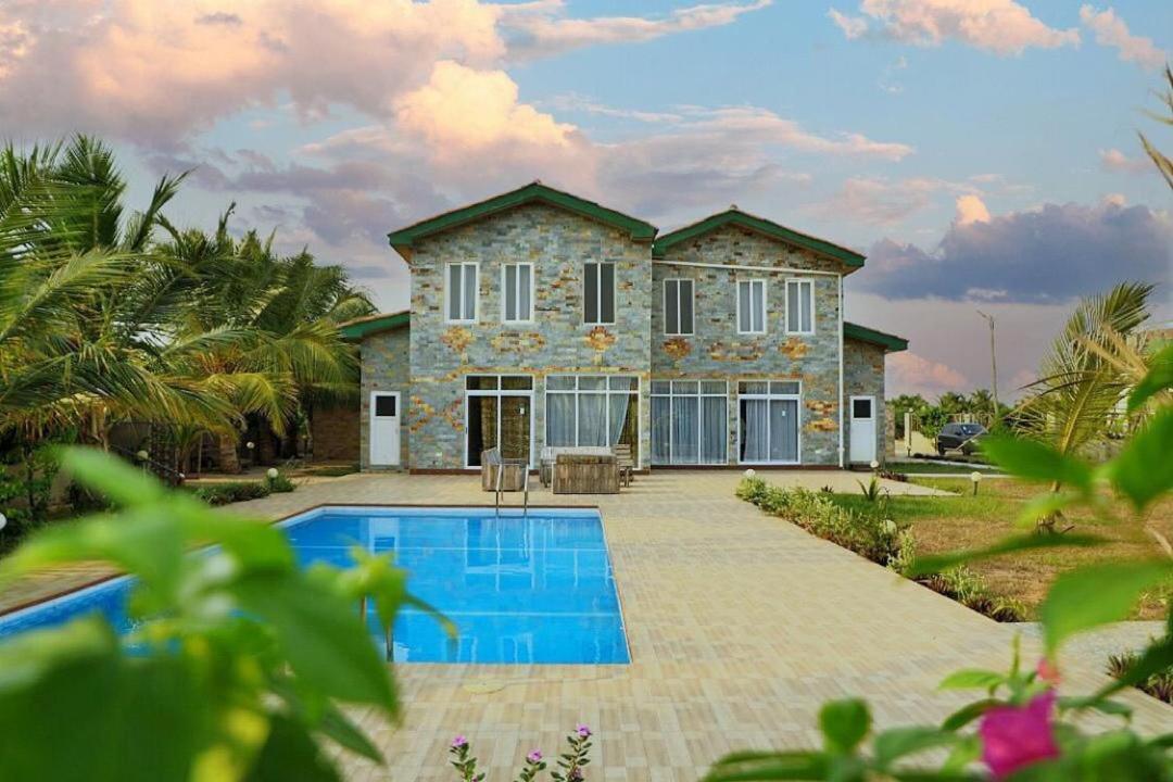 Ocean Green Beach Resort Prampram 外观 照片