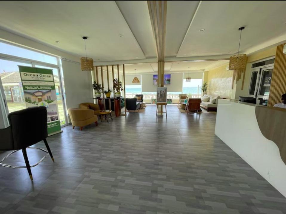 Ocean Green Beach Resort Prampram 外观 照片