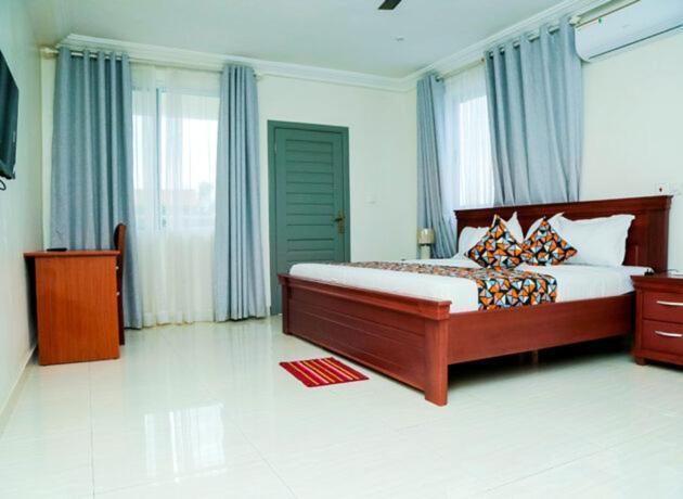 Ocean Green Beach Resort Prampram 外观 照片